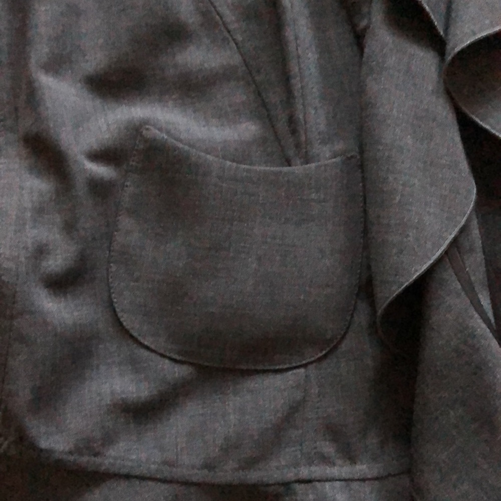 Armani Collezioni Ruffle Blazer Jacket. Grey Wool blend. Giorgio Armani Vintage - Picture 3 of 9